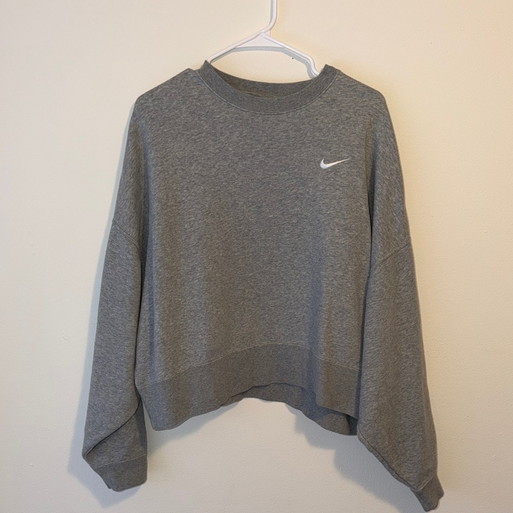 Nike Women's Heather Gray Cropped Sweatshirt